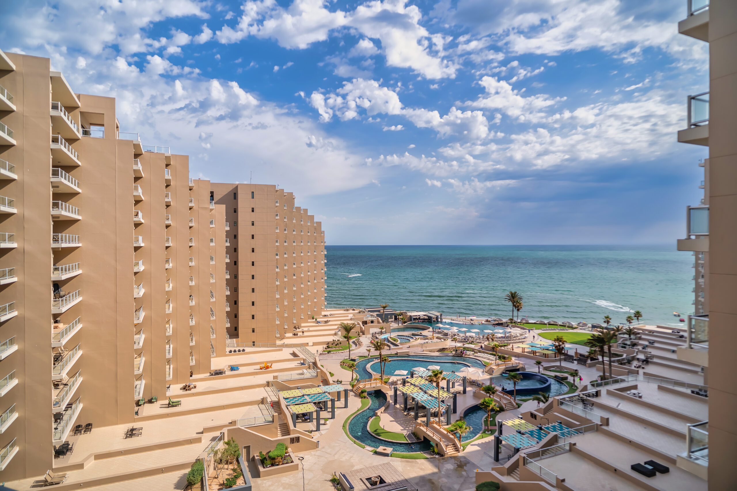 Las Palomas Rubi 702